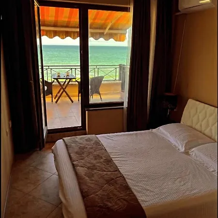 Sirena First Line * Golden Sands