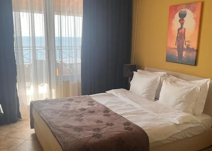 Sirena First Line Golden Sands